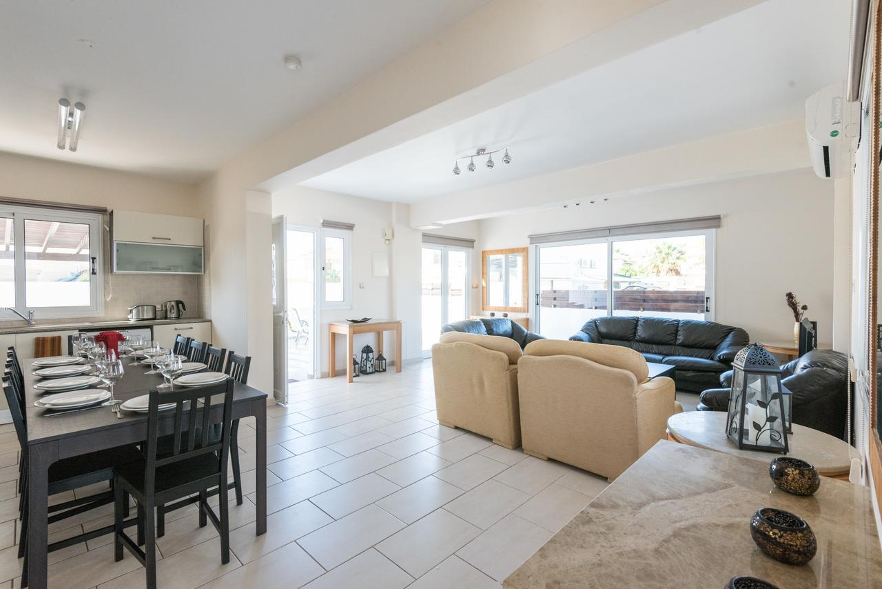 Villa Valmare Ayia Napa Ngoại thất bức ảnh