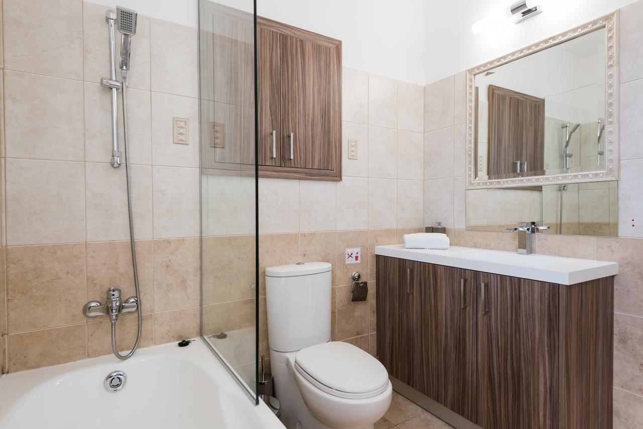Villa Valmare Ayia Napa Ngoại thất bức ảnh